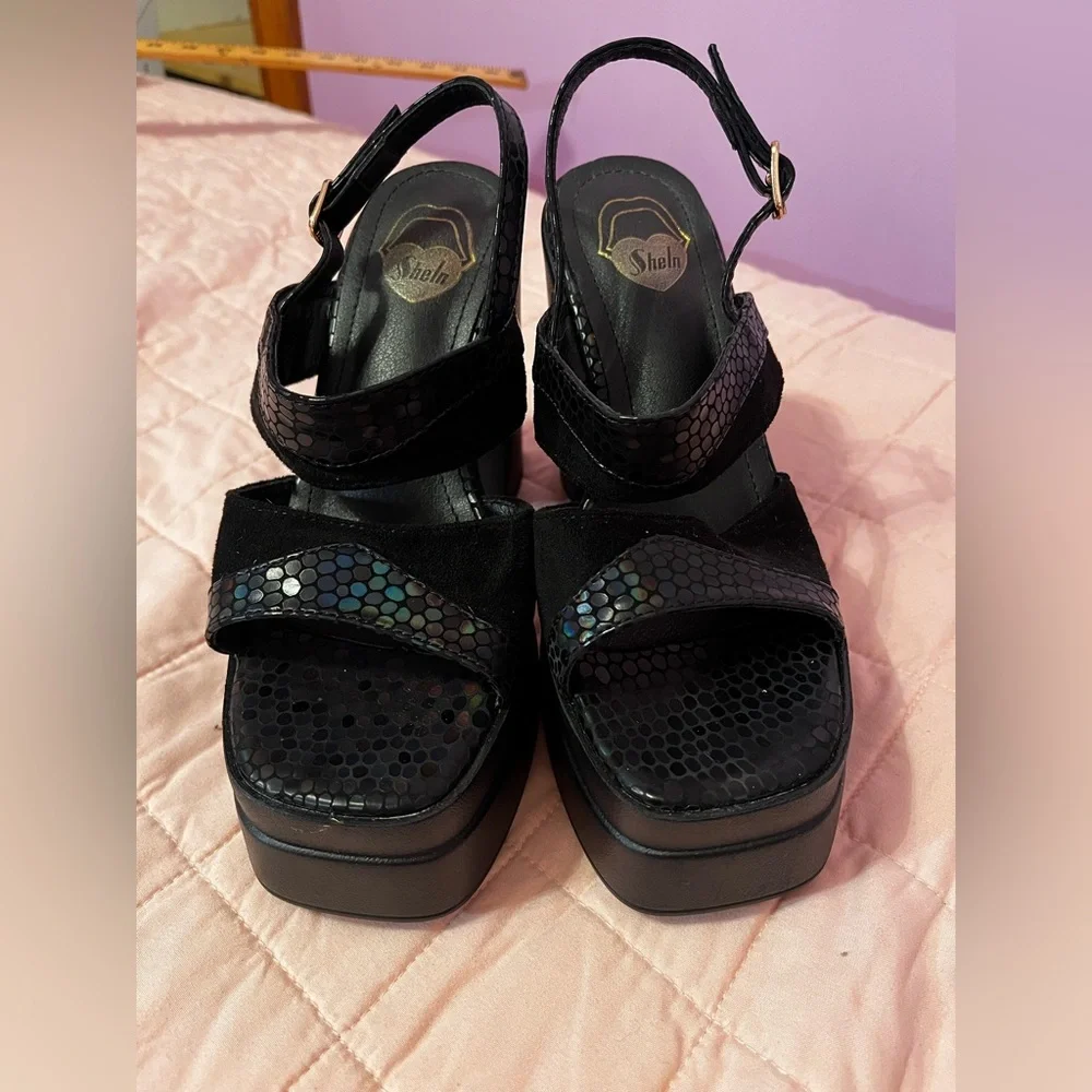 SHEIN Iridescent Black Platform Sandals